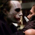 لماذا استمر الجوكر في تغيير قصة ندوبه؟؟ 13 الجوكر